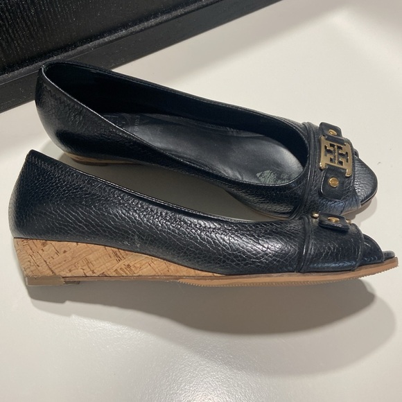 Used once Tory Burch Carnell Open Toe Wedges - Picture 4 of 4